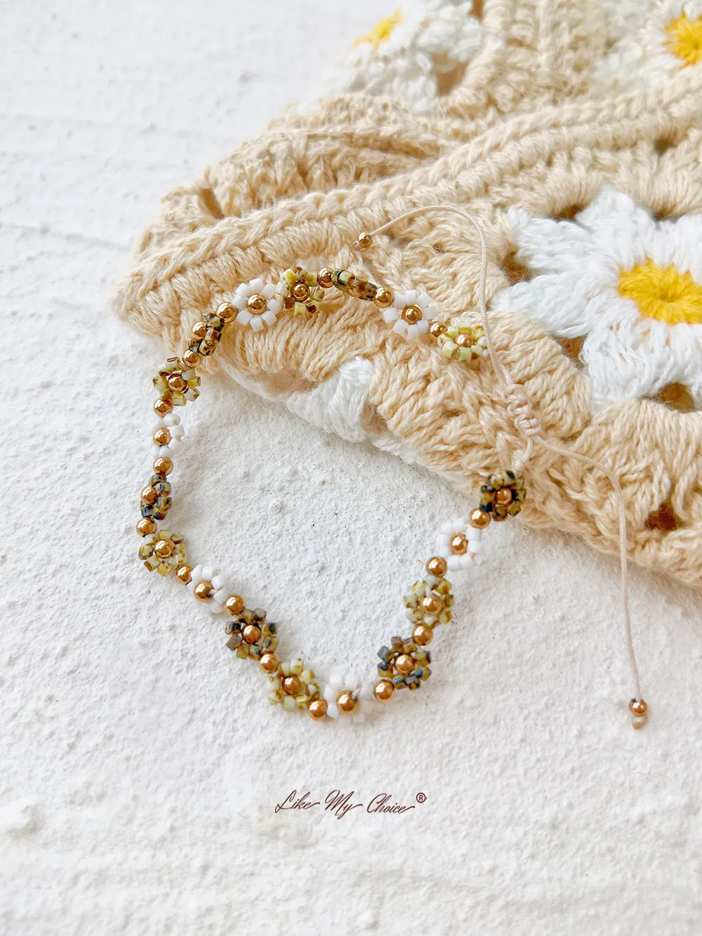 Adjustable Drawstring Beaded Bracelet Poppy Daisy