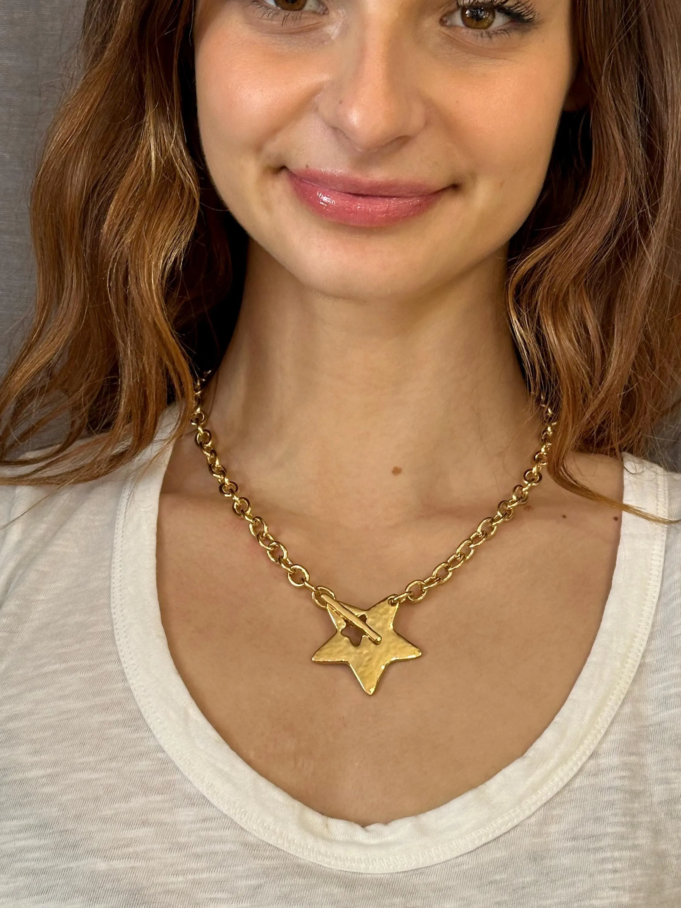 'Star in Front' Necklace - Gold