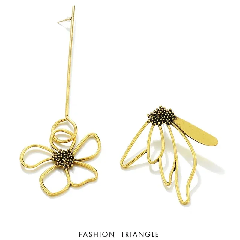 TEEK - Metal Flower Oversized Dangle Earrings